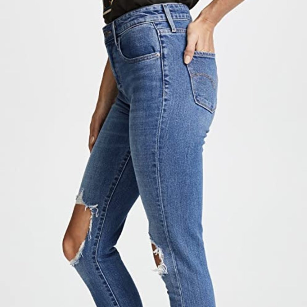 Levi’s 721 High Rise Distressed Skinny Jeans